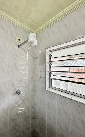 Casa à venda com 85m², 2 quartos e sem vaga Casa à venda com 85m², 2 quartos e sem vagaBanheiro