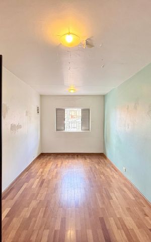 Casa à venda com 85m², 2 quartos e sem vaga Casa à venda com 85m², 2 quartos e sem vagaQuarto 1