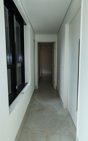 Apartamento à venda com 183m², 4 quartos e 4 vagascorredor