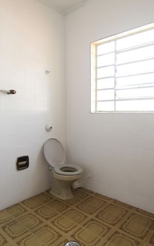 Casa à venda com 192m², 4 quartos e 1 vagaBanheiro