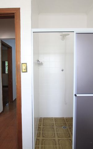 Casa à venda com 192m², 4 quartos e 1 vagaBanheiro