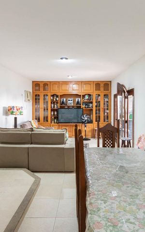 Apartamento à venda com 240m², 3 quartos e 2 vagasCobertura - Sala