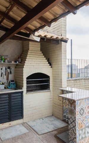 Apartamento à venda com 240m², 3 quartos e 2 vagasCobertura