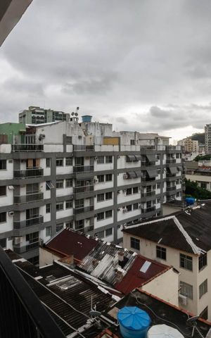 Apartamento à venda com 240m², 3 quartos e 2 vagasVaranda