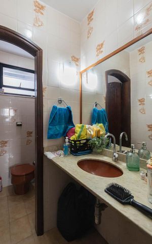 Apartamento à venda com 240m², 3 quartos e 2 vagasCobertura - Banheiro