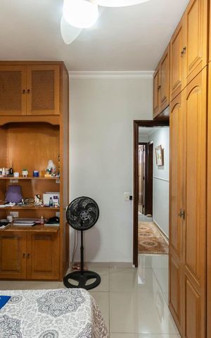 Apartamento à venda com 240m², 3 quartos e 2 vagasQuarto 2