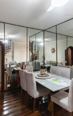 Apartamento à venda com 240m², 3 quartos e 2 vagasSala