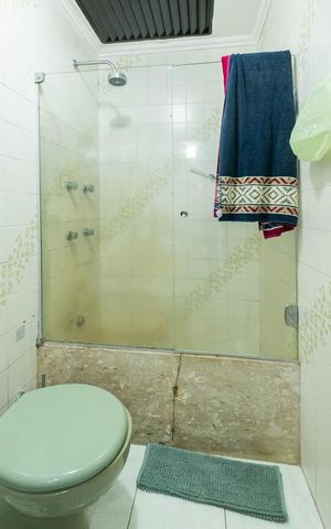 Apartamento à venda com 240m², 3 quartos e 2 vagasBanheiro Suíte