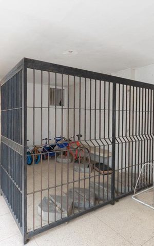 Apartamento à venda com 240m², 3 quartos e 2 vagas Apartamento à venda com 240m², 3 quartos e 2 vagasÁrea comum