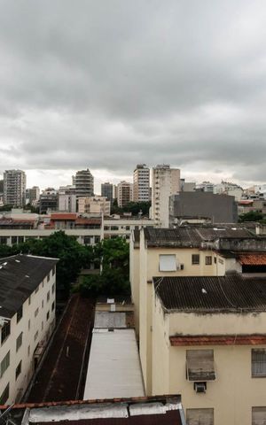 Apartamento à venda com 240m², 3 quartos e 2 vagasVaranda