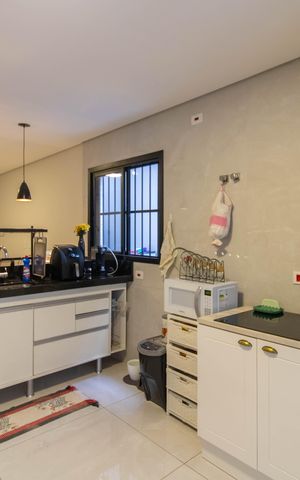 Casa à venda com 170m², 3 quartos e 3 vagas Casa à venda com 170m², 3 quartos e 3 vagasCozinha