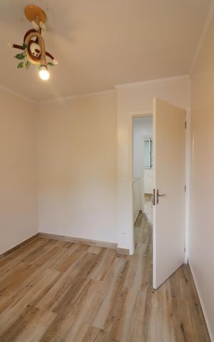 Casa de condomínio à venda com 120m², 3 quartos e 2 vagasQuarto 3
