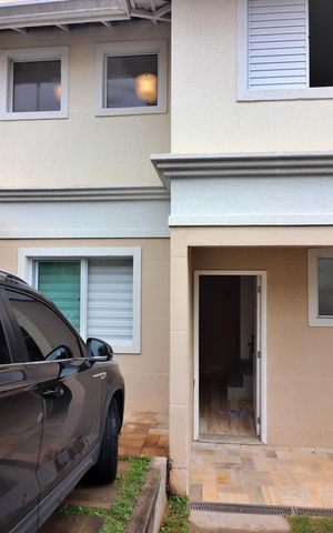 Casa de condomínio à venda com 120m², 3 quartos e 2 vagasFachada
