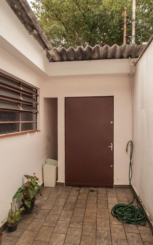 Casa para alugar com 200m², 3 quartos e 2 vagas Casa para alugar com 200m², 3 quartos e 2 vagasQuintal