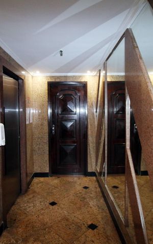Apartamento à venda com 70m², 2 quartos e 1 vagaÁrea comum - Elevadores