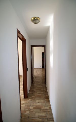 Apartamento à venda com 70m², 2 quartos e 1 vagaSala - Corredor