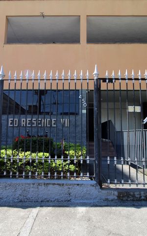 Apartamento à venda com 70m², 2 quartos e 1 vagaFachada e portaria