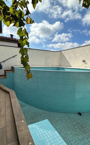 Casa de condomínio para alugar com 254m², 4 quartos e 11 vagas Casa de condomínio para alugar com 254m², 4 quartos e 11 vagasPiscina