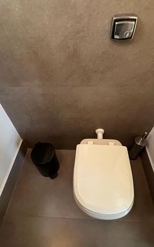 Casa de condomínio para alugar com 254m², 4 quartos e 11 vagas Casa de condomínio para alugar com 254m², 4 quartos e 11 vagasLavabo