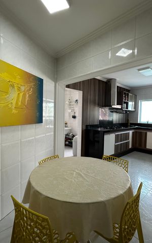 Casa de condomínio para alugar com 254m², 4 quartos e 11 vagas Casa de condomínio para alugar com 254m², 4 quartos e 11 vagasCozinha