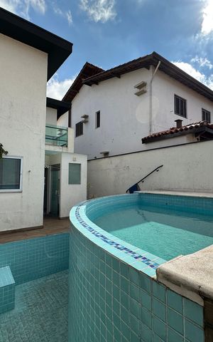 Casa de condomínio para alugar com 254m², 4 quartos e 11 vagas Casa de condomínio para alugar com 254m², 4 quartos e 11 vagasPiscina