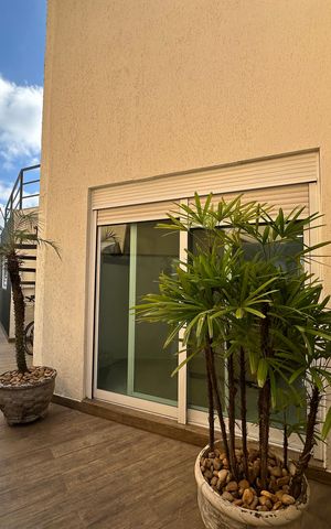Casa de condomínio para alugar com 254m², 4 quartos e 11 vagas Casa de condomínio para alugar com 254m², 4 quartos e 11 vagasQuintal