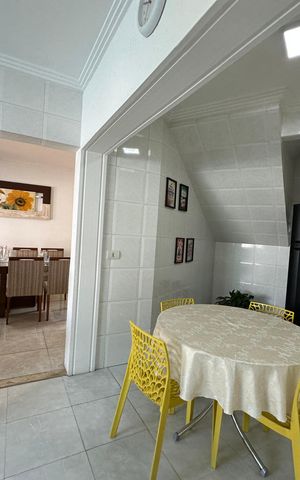 Casa de condomínio para alugar com 254m², 4 quartos e 11 vagas Casa de condomínio para alugar com 254m², 4 quartos e 11 vagasCozinha