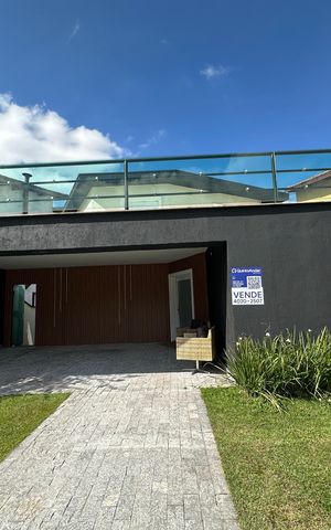 Casa de condomínio para alugar com 254m², 4 quartos e 11 vagas Casa de condomínio para alugar com 254m², 4 quartos e 11 vagasFachada