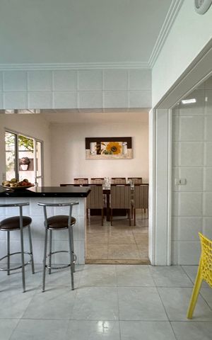 Casa de condomínio para alugar com 254m², 4 quartos e 11 vagas Casa de condomínio para alugar com 254m², 4 quartos e 11 vagasCozinha