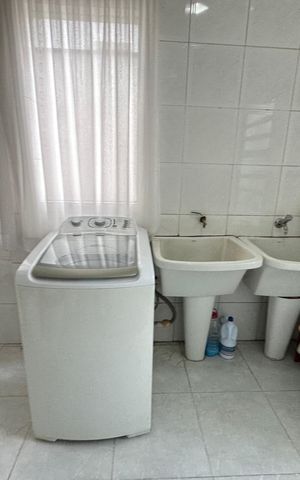 Casa de condomínio para alugar com 254m², 4 quartos e 11 vagas Casa de condomínio para alugar com 254m², 4 quartos e 11 vagasÁrea de Serviço