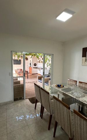 Casa de condomínio para alugar com 254m², 4 quartos e 11 vagas Casa de condomínio para alugar com 254m², 4 quartos e 11 vagasSala de Jantar