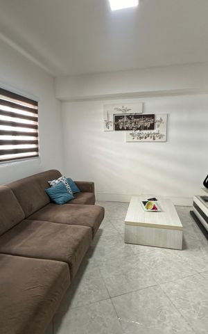 Casa de condomínio para alugar com 254m², 4 quartos e 11 vagas Casa de condomínio para alugar com 254m², 4 quartos e 11 vagasSala de TV