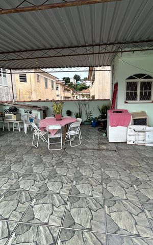 Casa à venda com 800m², 3 quartos e 41 vagasÁrea de Serviço