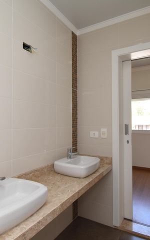 Casa de condomínio à venda com 354m², 4 quartos e 2 vagasBanheiro Demi-Suíte