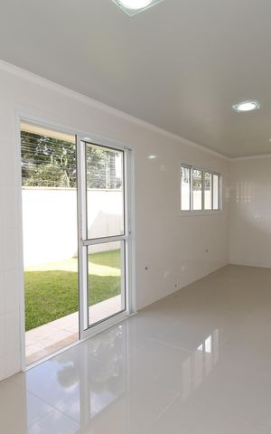 Casa de condomínio à venda com 354m², 4 quartos e 2 vagasCozinha