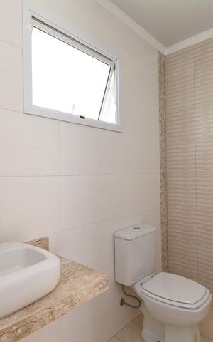 Casa de condomínio à venda com 354m², 4 quartos e 2 vagasLavabo