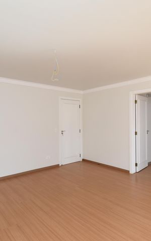 Casa de condomínio à venda com 354m², 4 quartos e 2 vagasSuíte 1