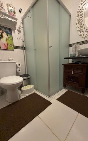 Casa à venda com 150m², 2 quartos e 5 vagas