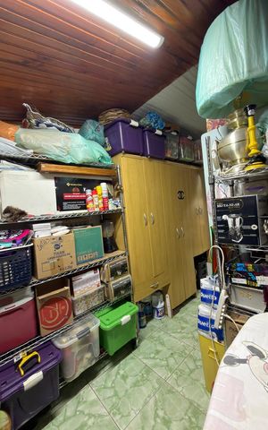 Casa à venda com 150m², 2 quartos e 5 vagas