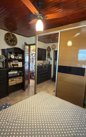 Casa à venda com 150m², 2 quartos e 5 vagas
