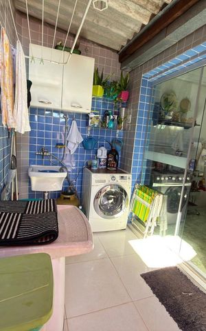 Casa à venda com 150m², 2 quartos e 5 vagas