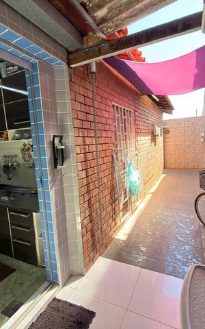 Casa à venda com 150m², 2 quartos e 5 vagas