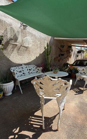 Casa à venda com 150m², 2 quartos e 5 vagas