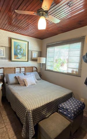 Casa à venda com 150m², 2 quartos e 5 vagas