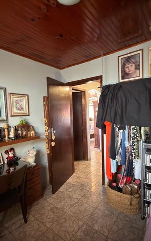 Casa à venda com 150m², 2 quartos e 5 vagas