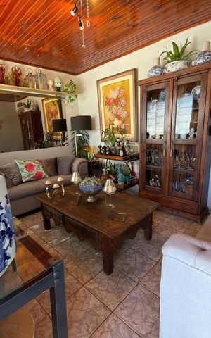 Casa à venda com 150m², 2 quartos e 5 vagas