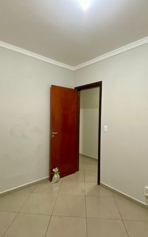 Casa para alugar com 250m², 4 quartos e 4 vagas Casa para alugar com 250m², 4 quartos e 4 vagasQuarto 2