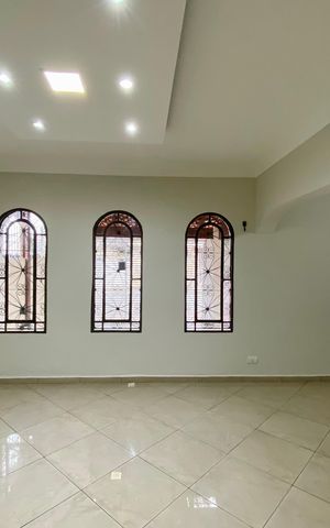 Casa para alugar com 250m², 4 quartos e 4 vagas