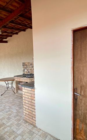Casa para alugar com 250m², 4 quartos e 4 vagas Casa para alugar com 250m², 4 quartos e 4 vagasTerraço