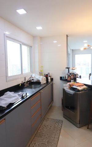 Apartamento para alugar com 155m², 3 quartos e 2 vagasCozinha e Área de Serviço